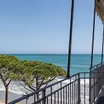 Hotel Palace *
